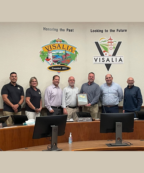 Un siglo de servicio en Visalia