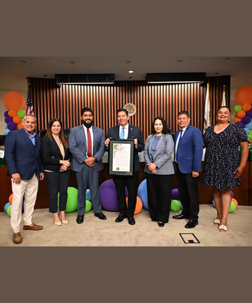 La ciudad de Commerce rinde homenaje a un legado de servicio